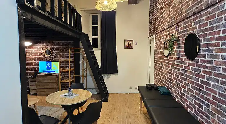 Maisonette 15 Minuten vom Bahnhof entfernt, historisches