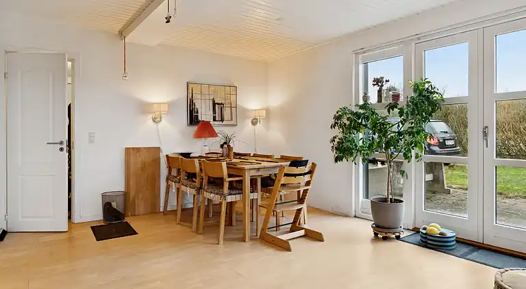 Gemütliches Ferienhaus nahe Strand und Ruhe