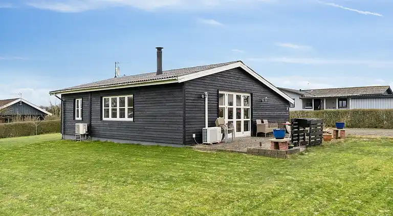 Gemütliches Ferienhaus nahe Strand und Ruhe