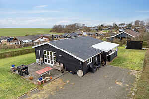 Gemütliches Ferienhaus nahe Strand und Ruhe