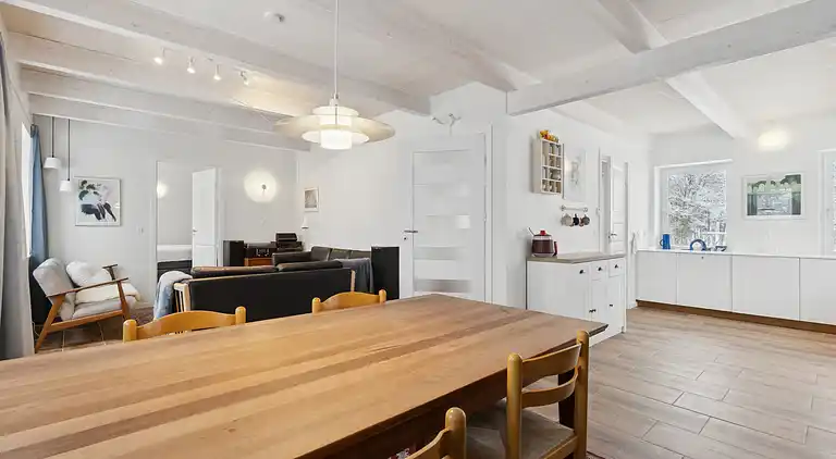 Geräumiges Ferienhaus in Bornholms Natur