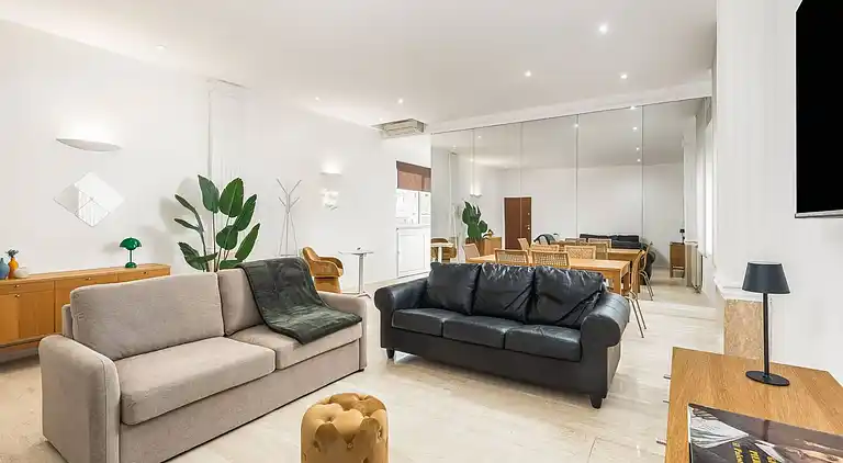 ATRHOMe- Penthouse Tritone