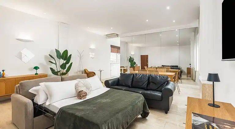 ATRHOMe- Penthouse Tritone