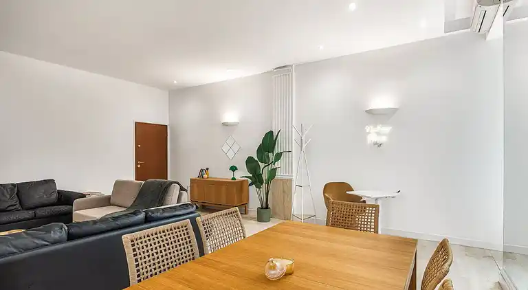 ATRHOMe- Penthouse Tritone