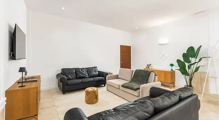 ATRHOMe- Penthouse Tritone