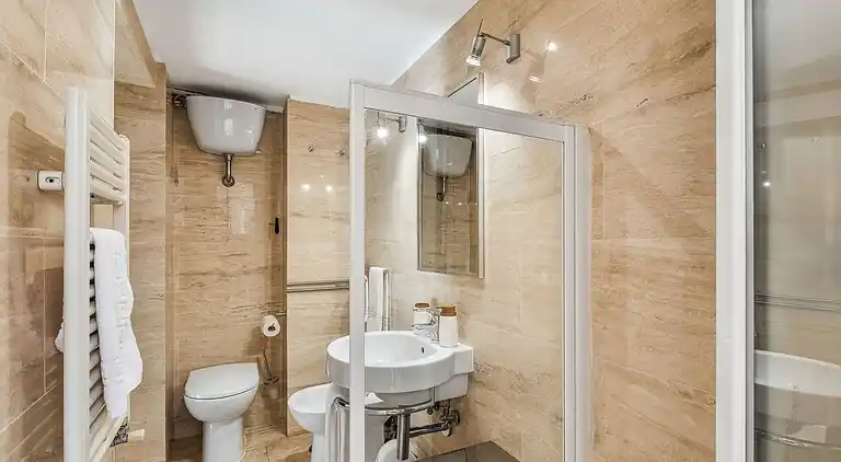 ATRHOMe- Penthouse Tritone