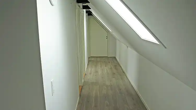 Feriehus i to etager - ca. 100 meter fra vandet.