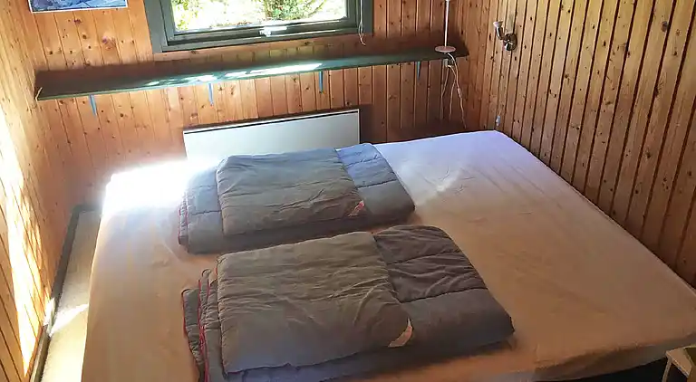 Ferienhaus 300 m vom Strand auf grossem Grund