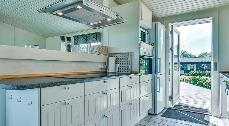 Ferienhaus mit Meerblick und 50 Meter zum Strand.