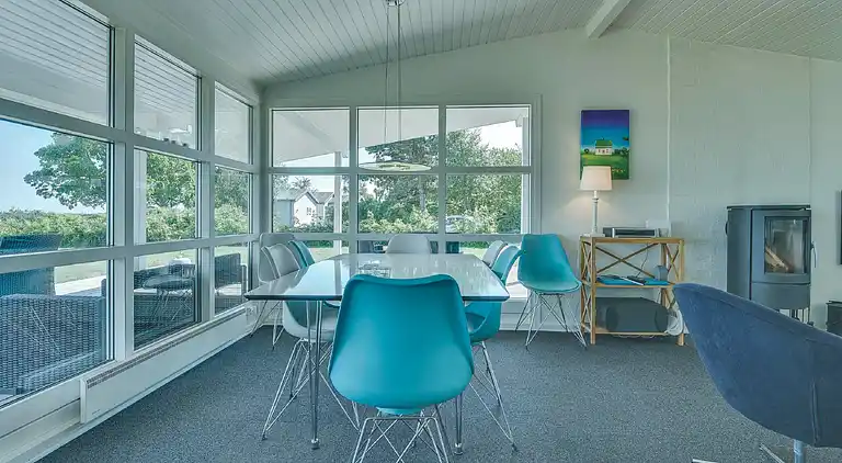 Ferienhaus mit Meerblick und 50 Meter zum Strand.