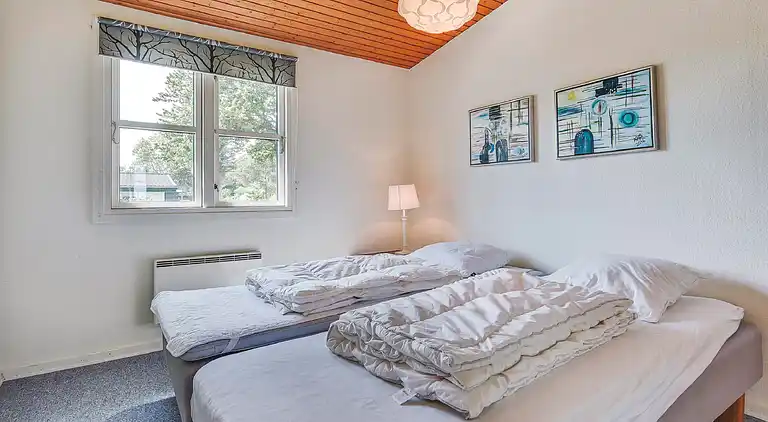 Ferienhaus mit Meerblick und 50 Meter zum Strand.