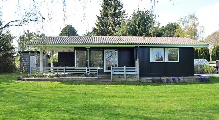 Ferienhaus nur 400 Meter zum Strand