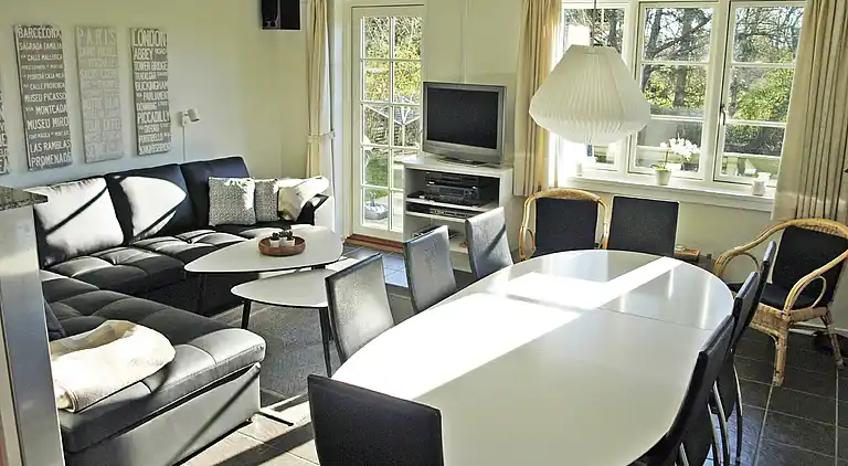  Dejligt feriehus kun 400 meter fra vandet.    