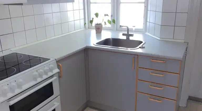 Schöne Wohnung direkt gegenüber dem Hafen.