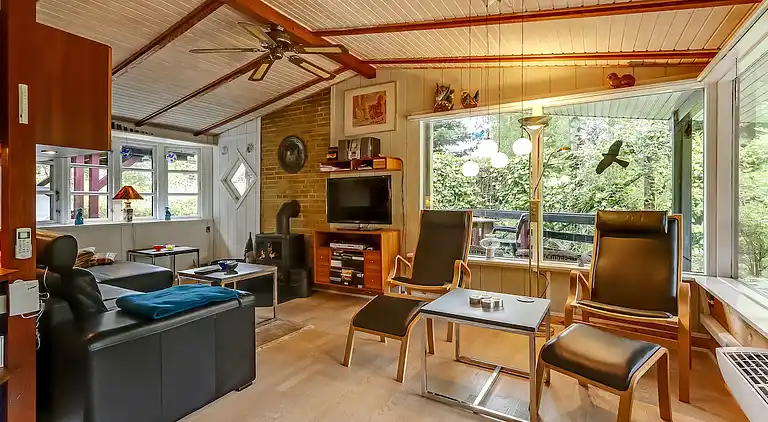 Charmantes Ferienhaus auf großem Grundstück