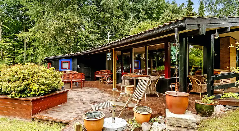 Charmantes Ferienhaus auf großem Grundstück