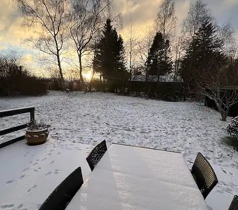 Skønt beliggende sommerhus i Dronningmølle