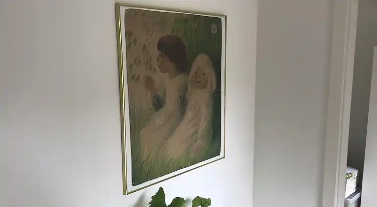 Lyst feriehus i grønne omgivelser nær vandet