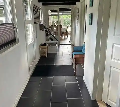 Schönes, großes Ferienhaus in malerischem Trend