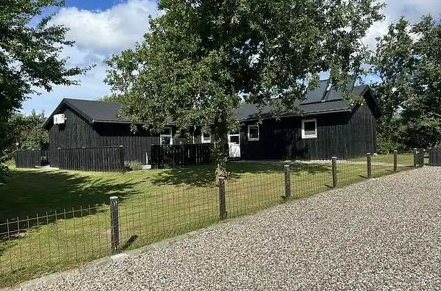 Schönes, großes Ferienhaus in malerischem Trend