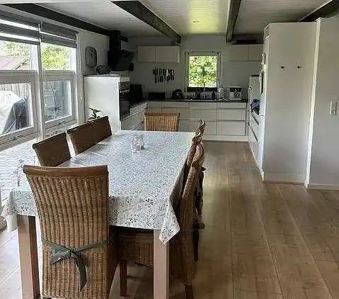 Schönes, großes Ferienhaus in malerischem Trend