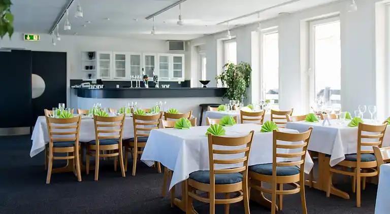 3 room,ground floor or 1.,Premium