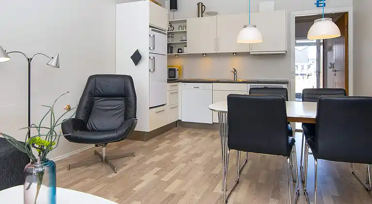 2 room,ground floor,Premium