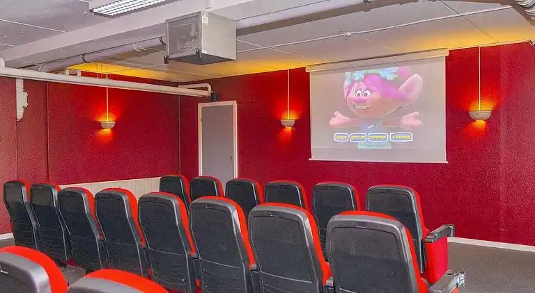 3 room,ground floor or 1.,Premium