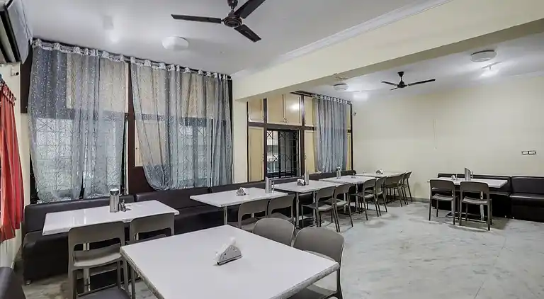 Ferienhaus in Regimental Bazaar