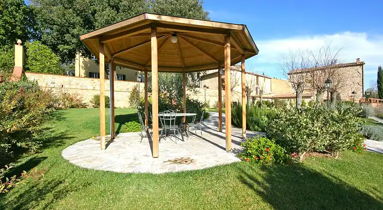 Apartment in Volterra