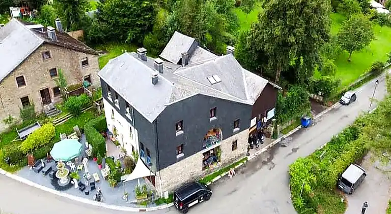 Holiday home in Rochehaut