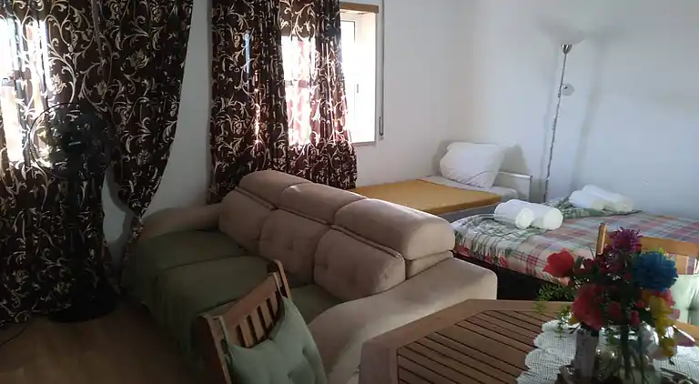 Bright&Spacious Apartment in Sleeps 8 Family&