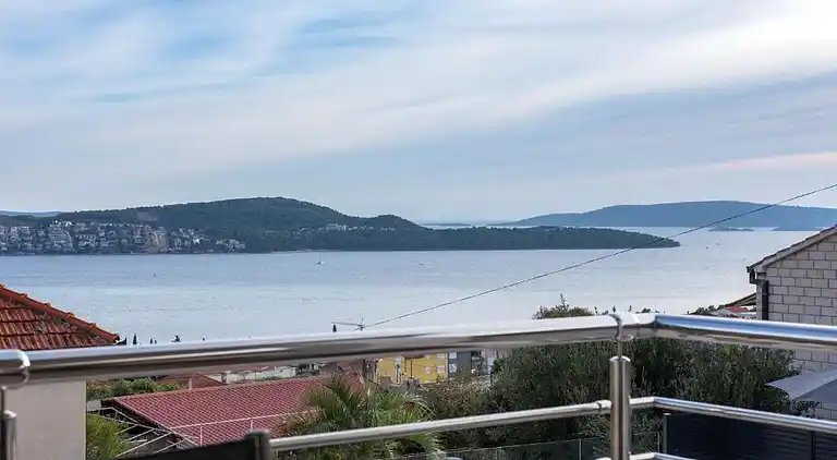 Casa della Cava - private villa in Seget Donji