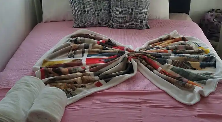 Bright&Spacious Apartment in Sleeps 8 Family&