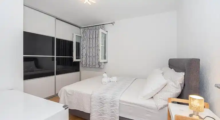 Casa della Cava - private villa in Seget Donji