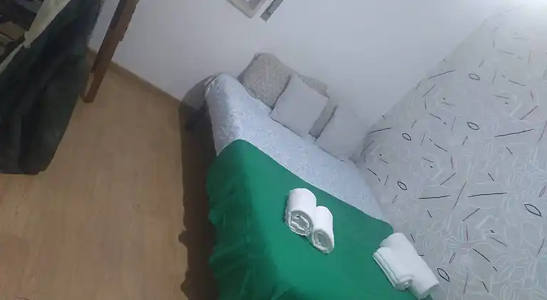 Bright&Spacious Apartment in Sleeps 8 Family&