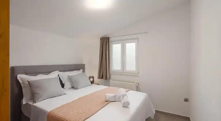 Casa della Cava - private villa in Seget Donji