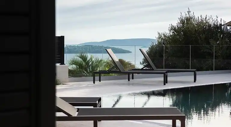 Casa della Cava - private villa in Seget Donji