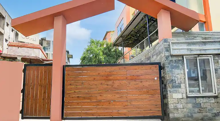 Holiday home in N2 Sector