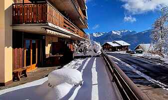 Charming Vintage Flat near Spa & Slopes