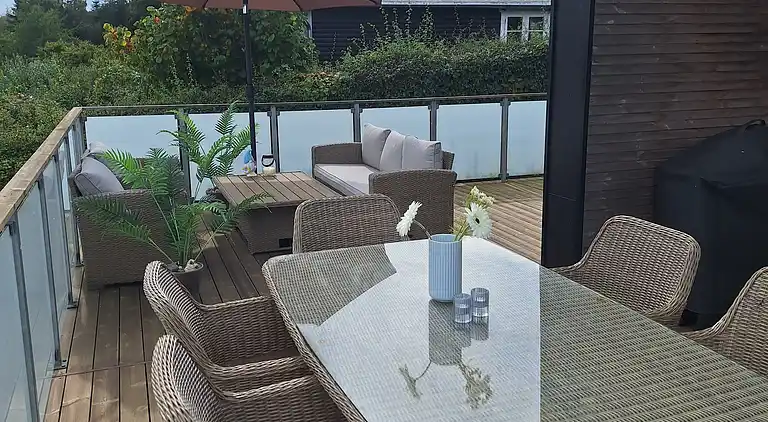 Ferieidyll med natur og byliv rett i nærheten