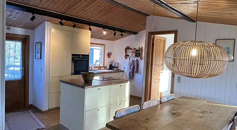 Hyggeligt sommerhus nær strand og oplevelser