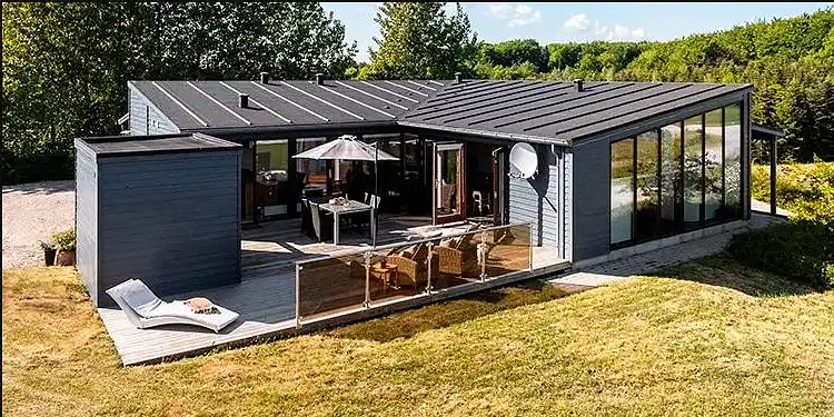 Luxuriöses Sommerhausmit Meerblick