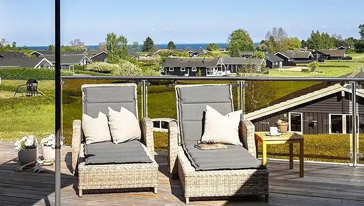 Luxuriöses Sommerhausmit Meerblick