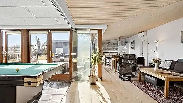 Luxuriöses Sommerhausmit Meerblick