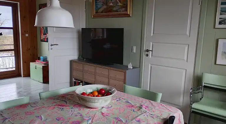 Roligt sommerhus med udsigt og nær fjordstier