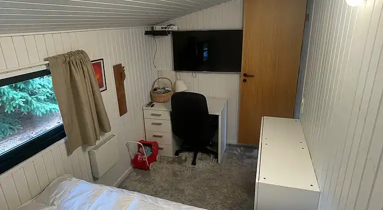 Sommerhus til 2 familier ved vand og boldbaner