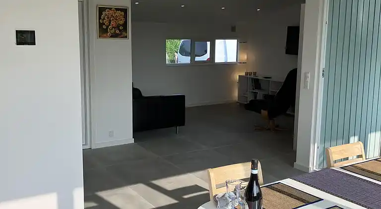  Neu renoviertes Haus mit 2 Bädern naturnah