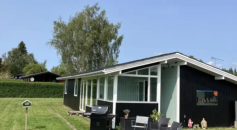  Neu renoviertes Haus mit 2 Bädern naturnah