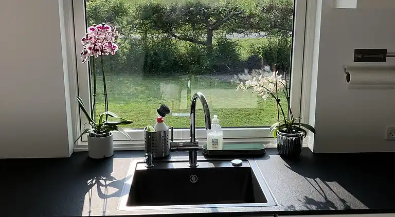  Neu renoviertes Haus mit 2 Bädern naturnah